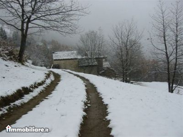 Click here for full details of this property for sale in Val Argentina, Italy.